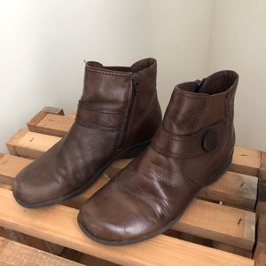 Clarks boots